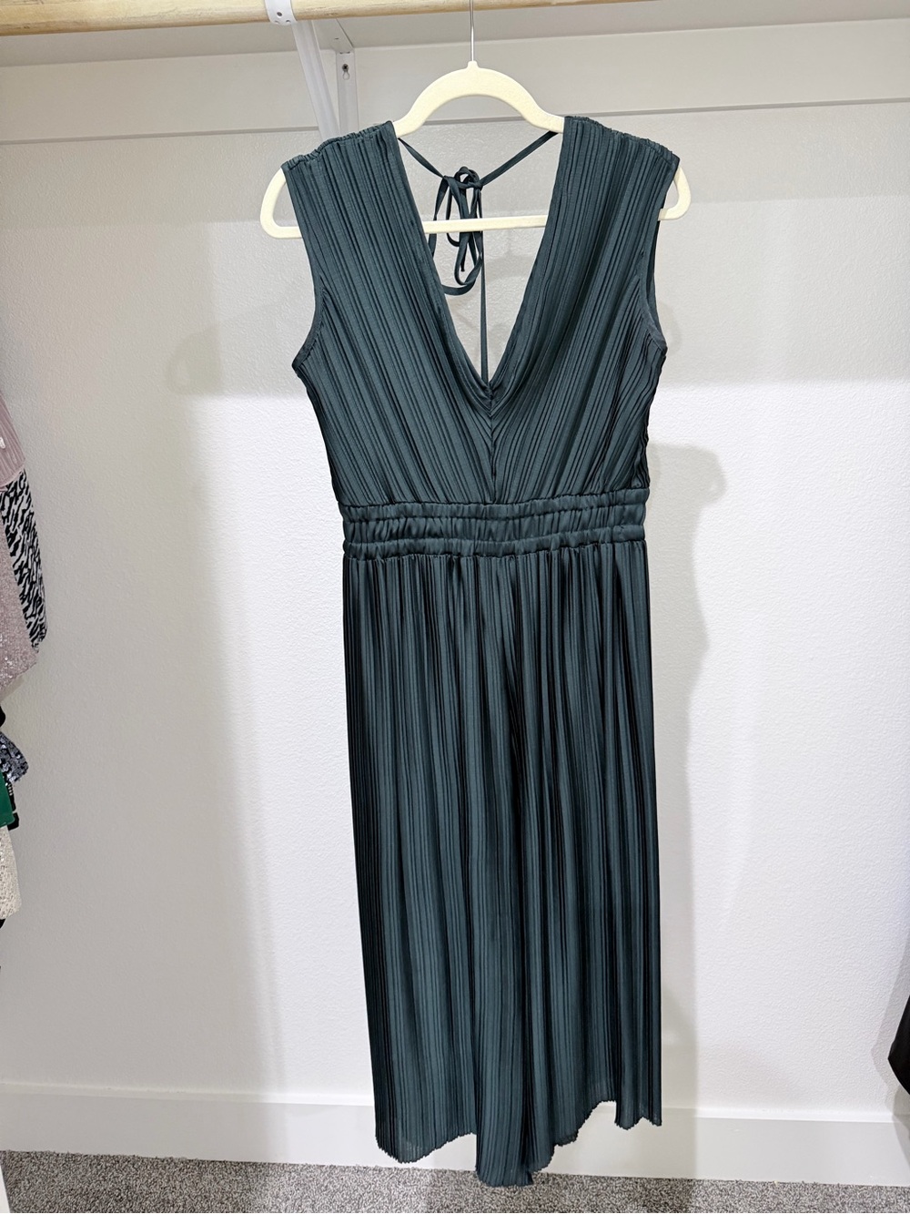Romeo & Juliet Couture Dark Teal Pleated V-Neck Midi Dress